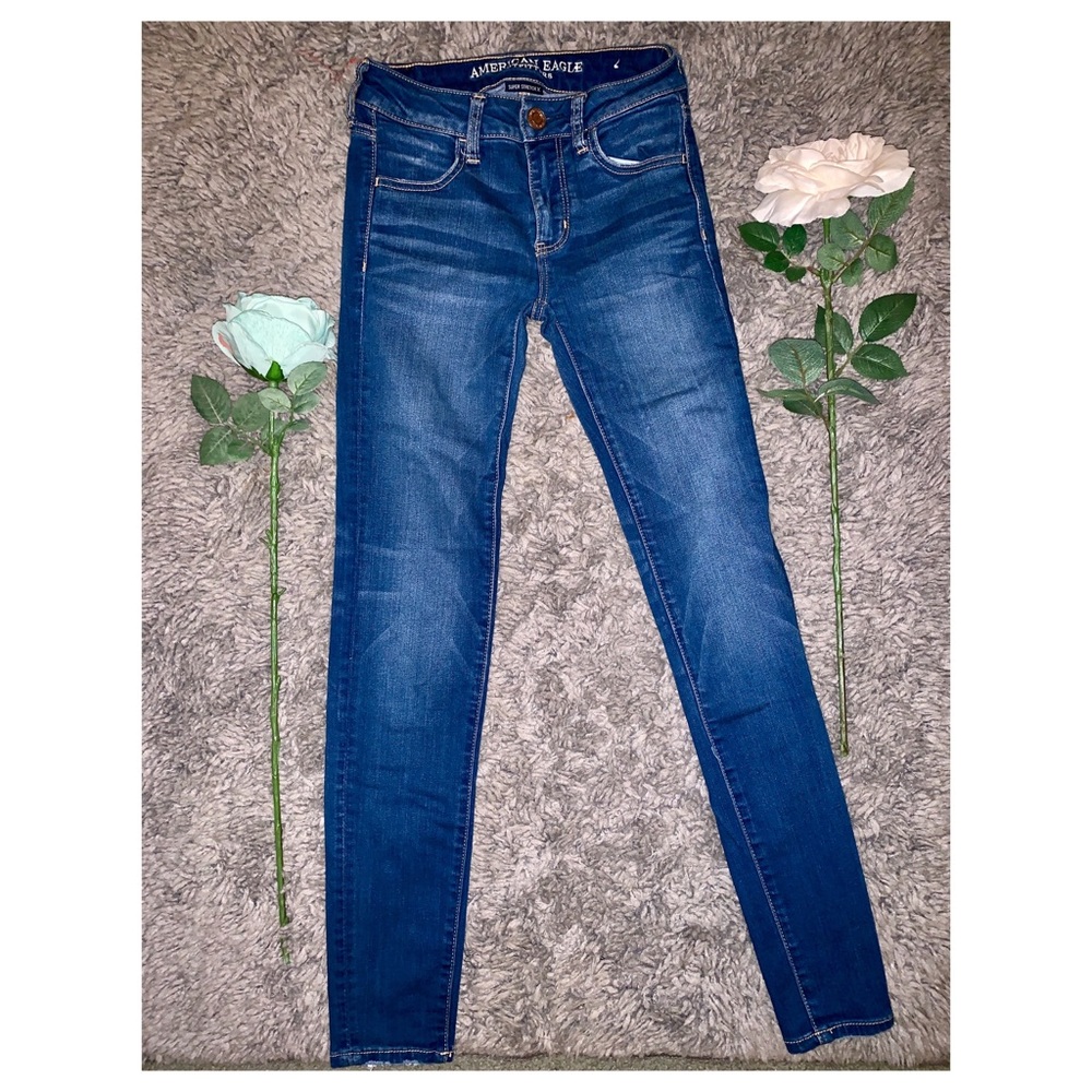 American Eagle - Medium Washed Jeggings 🦅